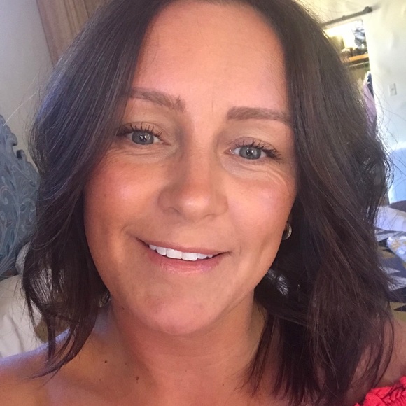 Meet your Posher, Kaitlin - Picture 1 of 1